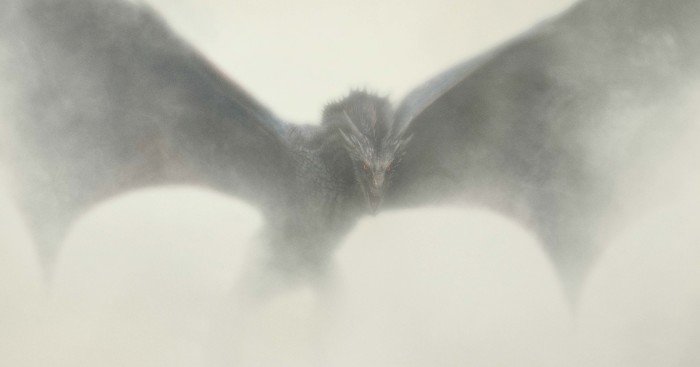 Poster de la saison 5 de la série Le Trône de fer : Game of Thrones de D.B. Weiss, David Benioff avec Peter Dinklage, Emilia Clarke