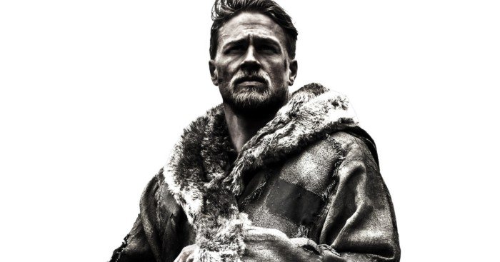 Premier poster du film King Arthur pour le Comic-Con 2016