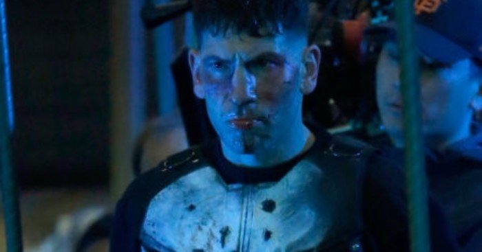 Photo du tournage de la série The Punisher à New-York avec Jon Bernthal en costume