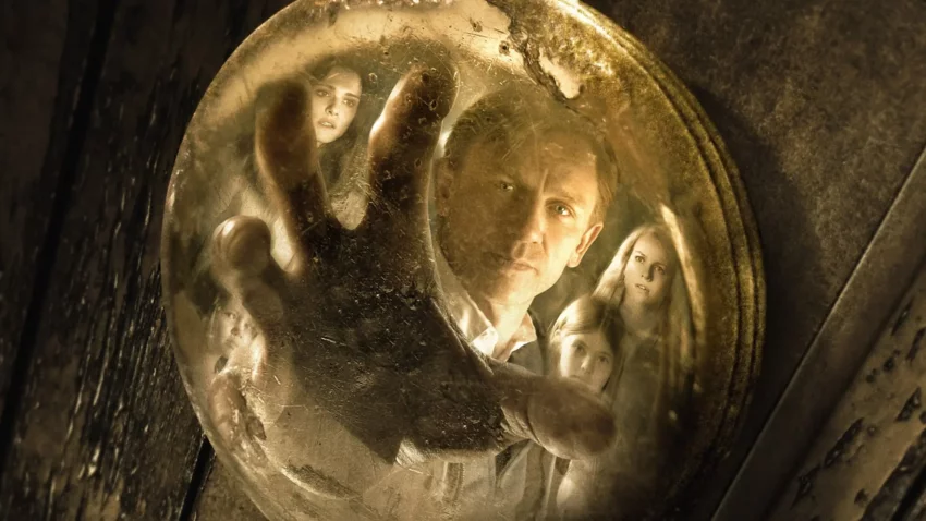 Bannière du film Dream House réalisé par Jim Sheridan avec Daniel Craig, Naomi Watts, Rachel Weisz, Elias Koteas et Marton Csokas.