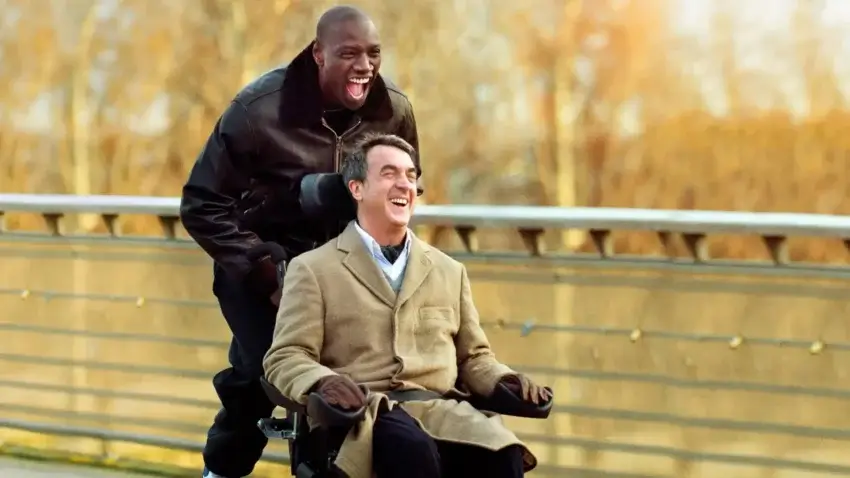 Photo du film Intouchables écrit et réalisé par Eric Toledano et Olivier Nakache avec François Cluzet et Omar Sy.
