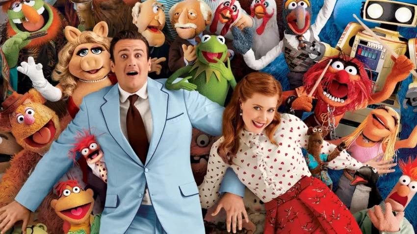 Bannière du film Les Muppets, le retour réalisé par James Bobin avec Jason Segel et Amy Adams.