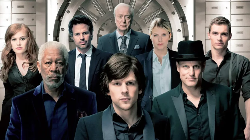 Bannière du film Insaisissables réalisé par Louis Leterrier avec Jesse Eisenberg (J. Daniel Atlas), Dave Franco (Jack Wilder), Mark Ruffalo (Dylan Rhodes), Woody Harrelson (Merritt McKinney) et Morgan Freeman (Thaddeus Bradley).