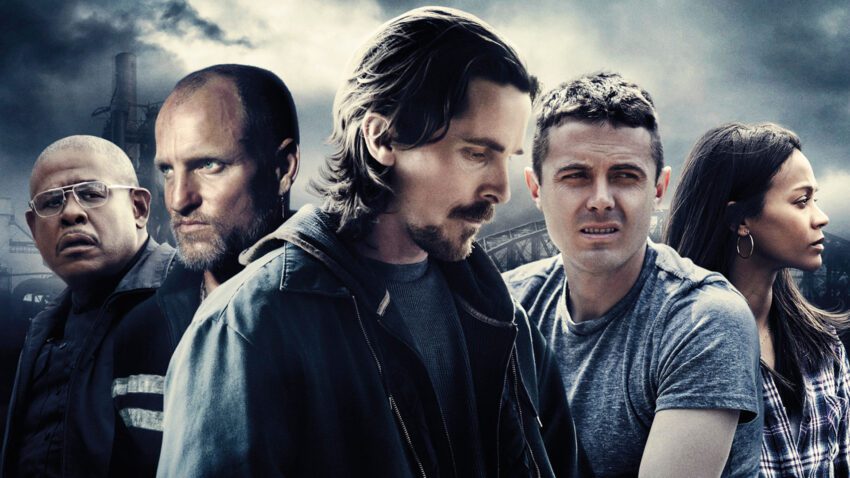 Bannière du film Les Brasiers de la colère réalisé par Scott Cooper en 2013 avec Christian Bale, Woody Harrelson, Casey Affleck, Forest Whitaker, Willem Dafoe