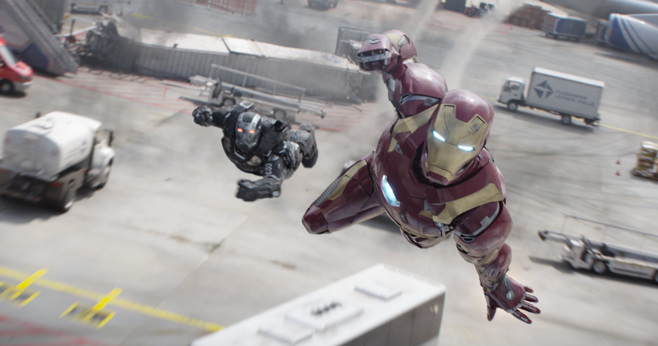 Photo : Captain America: Civil War (War Machine et Iron Man)