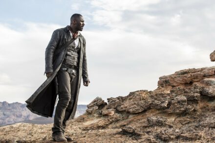 Photo de La Tour Sombre avec Idris Elba dans le désert