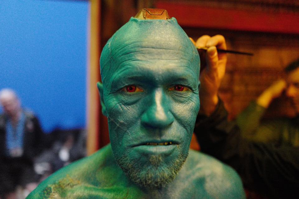 https://marvelll.fr/wp-content/uploads/2017/05/les-gardiens-de-la-galaxie-vol-2-Michael-Rooker-Yondu-Maquillage.jpg