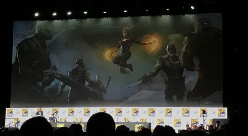 Photo d'un concept art montrant les pouvoirs de Captain Marvel pour le film Captain Marvel diffusé lors du panel Marvel à la Comic-Con 2017