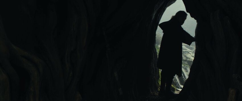 Photo du film Star Wars: Les Derniers Jedi avec la silhouette de Luke
