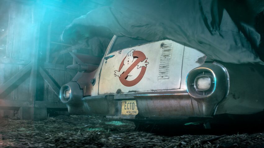 Photo du teaser du SOS Fantômes de Jason Reitman présentant le Ecto-1