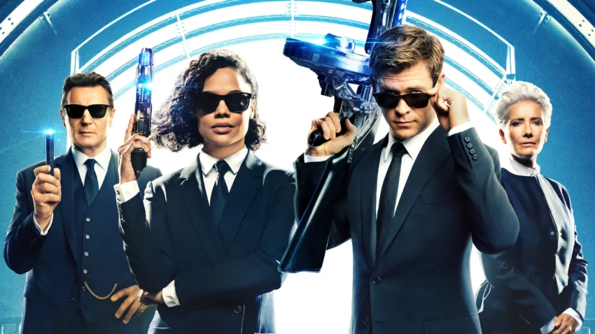 Bannière pour le film Men In Black International réalisé par F. Gary Gray avec Chris Hemsworth, Tessa Thompson, Rebecca Ferguson et Liam Neeson.