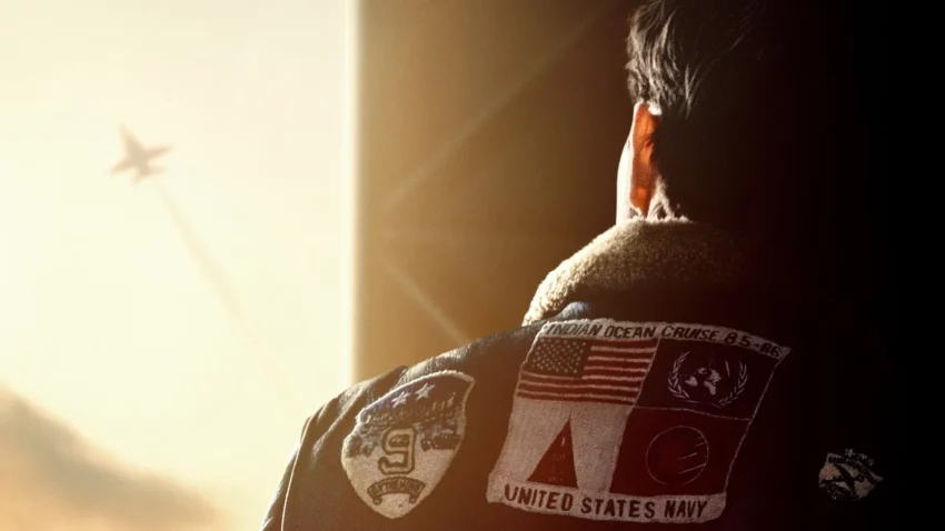 Bannière du film Top Gun Maverick réalisé par Joseph Kosinski, d’après un scénario de Peter Craig, Justin Marks, Christopher McQuarrie et Eric Warren Singer, avec Tom Cruise.
