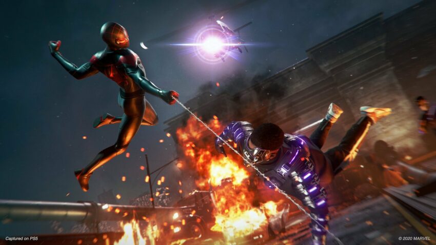 Image du jeu vidéo Marvel's Spider-Man: Miles Morales montrant un combat sur un pont