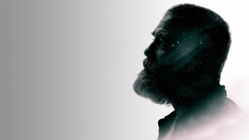 Bannière du film Netflix, Minuit dans l’univers, réalisé par George Clooney, d’après un scénario de Mark L. Smith, avec George Clooney