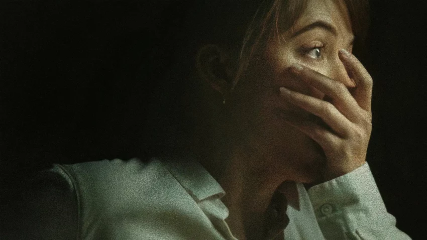 Bannière du film Longlegs avec Maika Monroe.